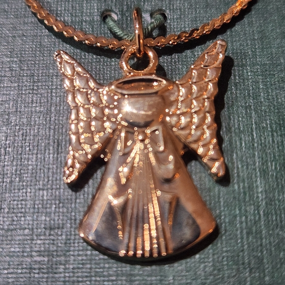 Tidings of Love Annunciation Pendant - Picture 4 of 4